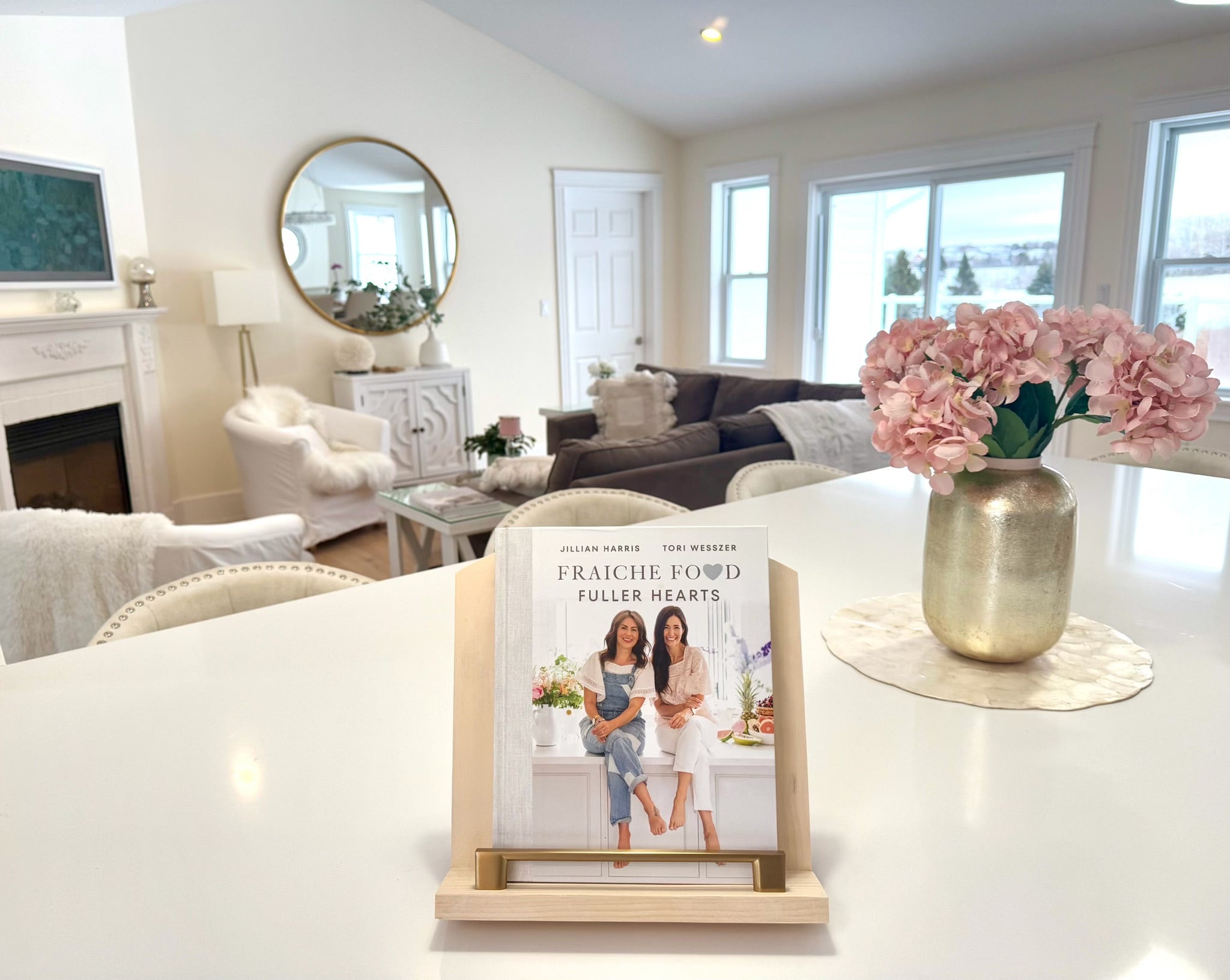 Cookbook/tablet Holder